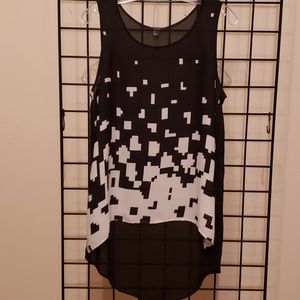 Forever 21 hi-low tank sz L